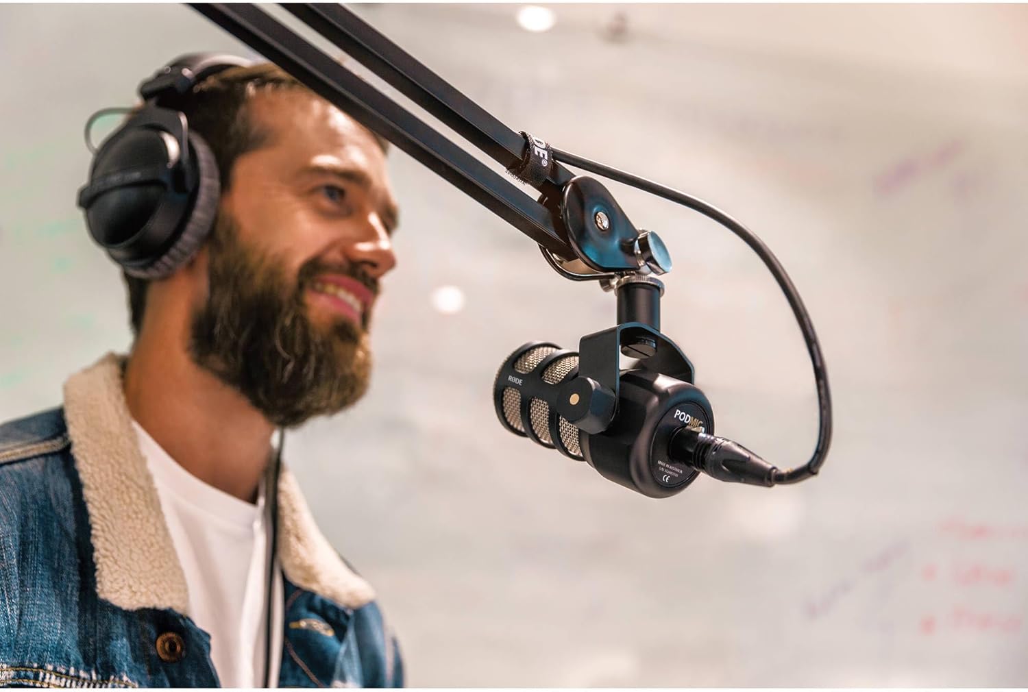 Rode PodMic Cardioid Dynamic Broadcast Microphone with StreamEye BOOMARM1 Microphone Boom Arm, Pop Filter and XLR Cable