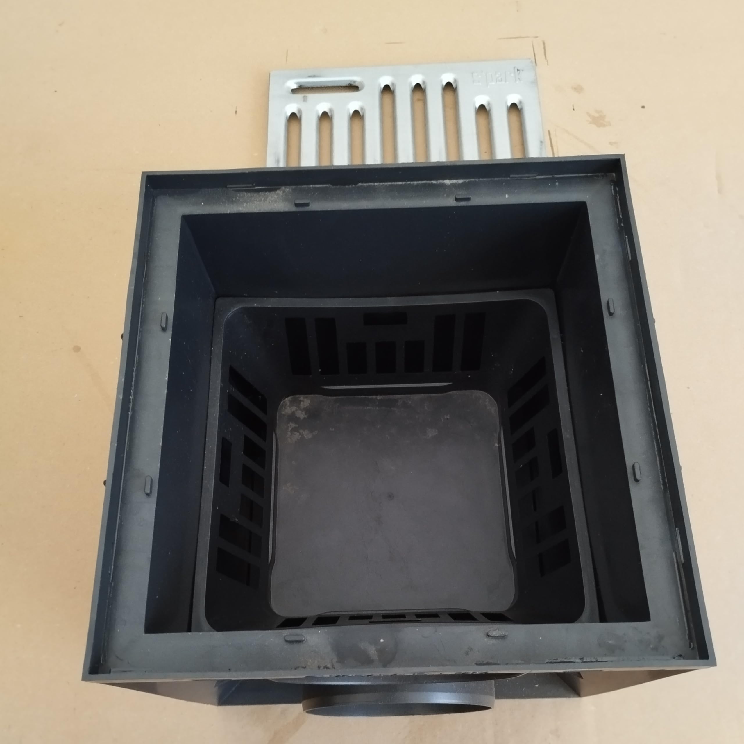 SP Hofablauf 25x25cm mit Gussrost KG Rohr Hofsinkkasten Hofeinlauf