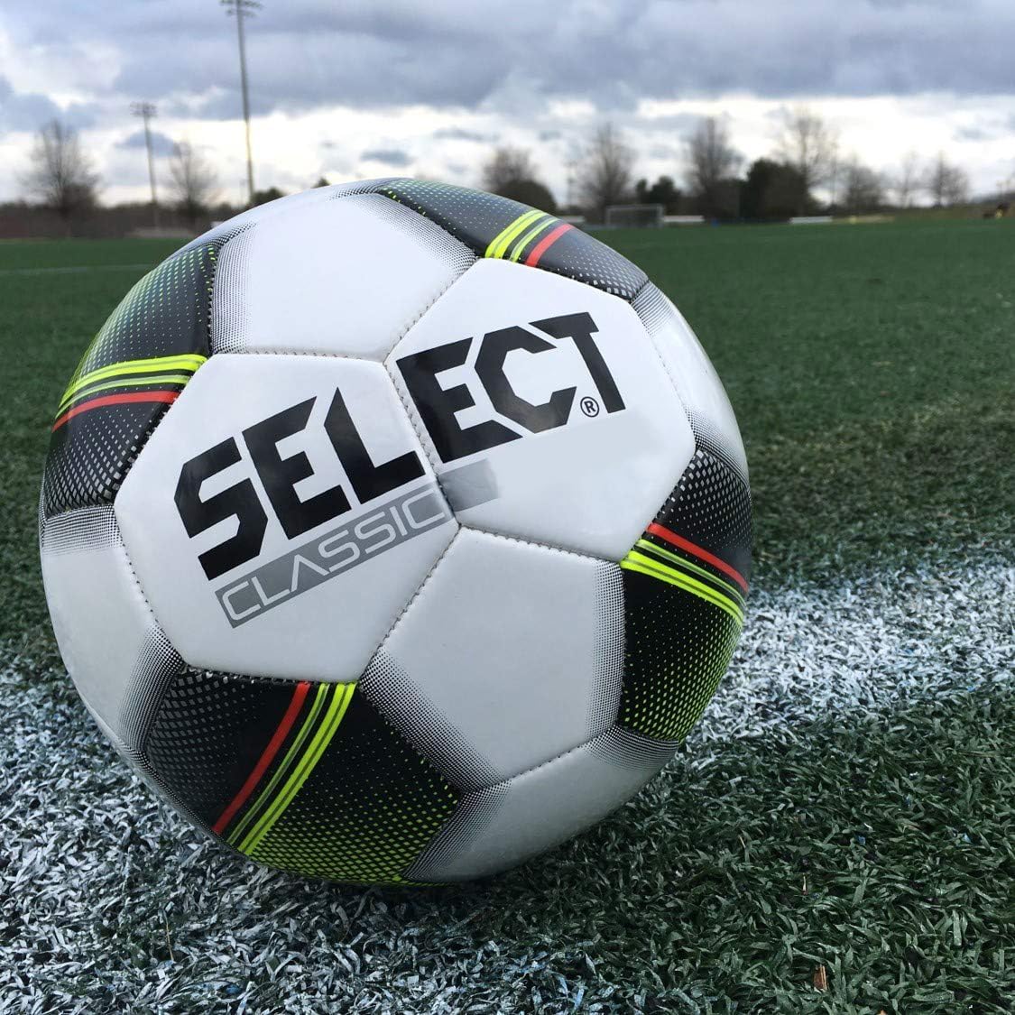 Select Classic Soccer Ball