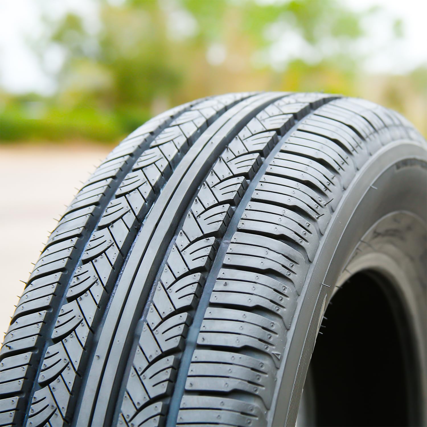 Amazon.com: P215/60R16 94T YOKOHAMA AVID TOURING-S BW HWY : Automotive