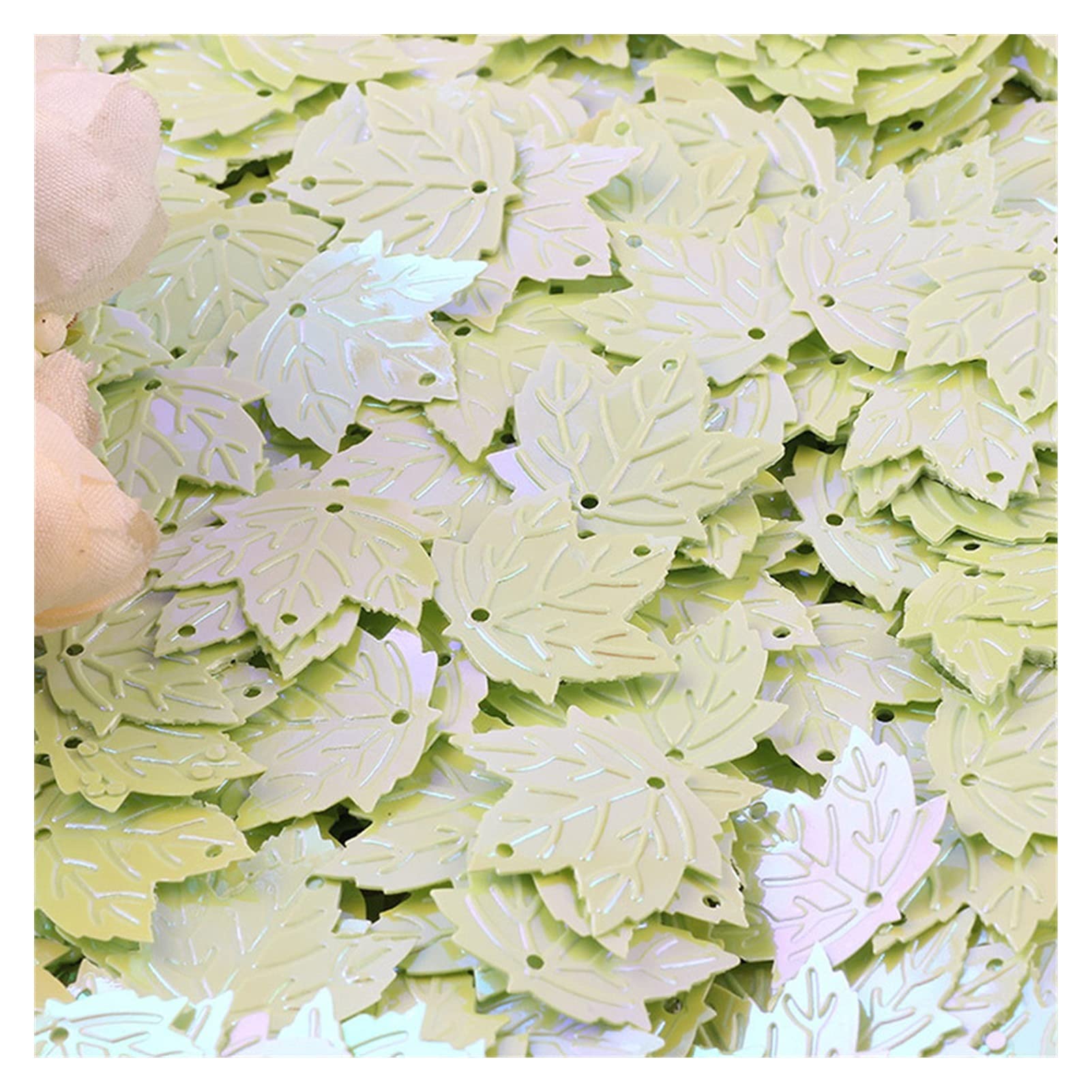 Sequins plats en PVC motif feuilles d'érable vert fruit de 21mm pour couture 10g