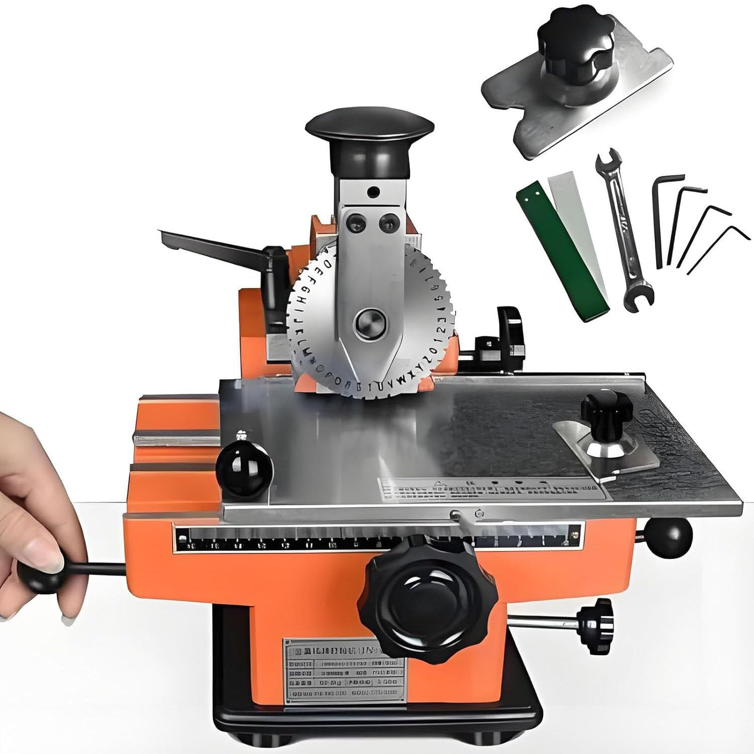 Macchina di timbratura manuale dell'etichetta del metallo, strumento di goffratura semiautomatico con i morsetti per i piatti della marcatura