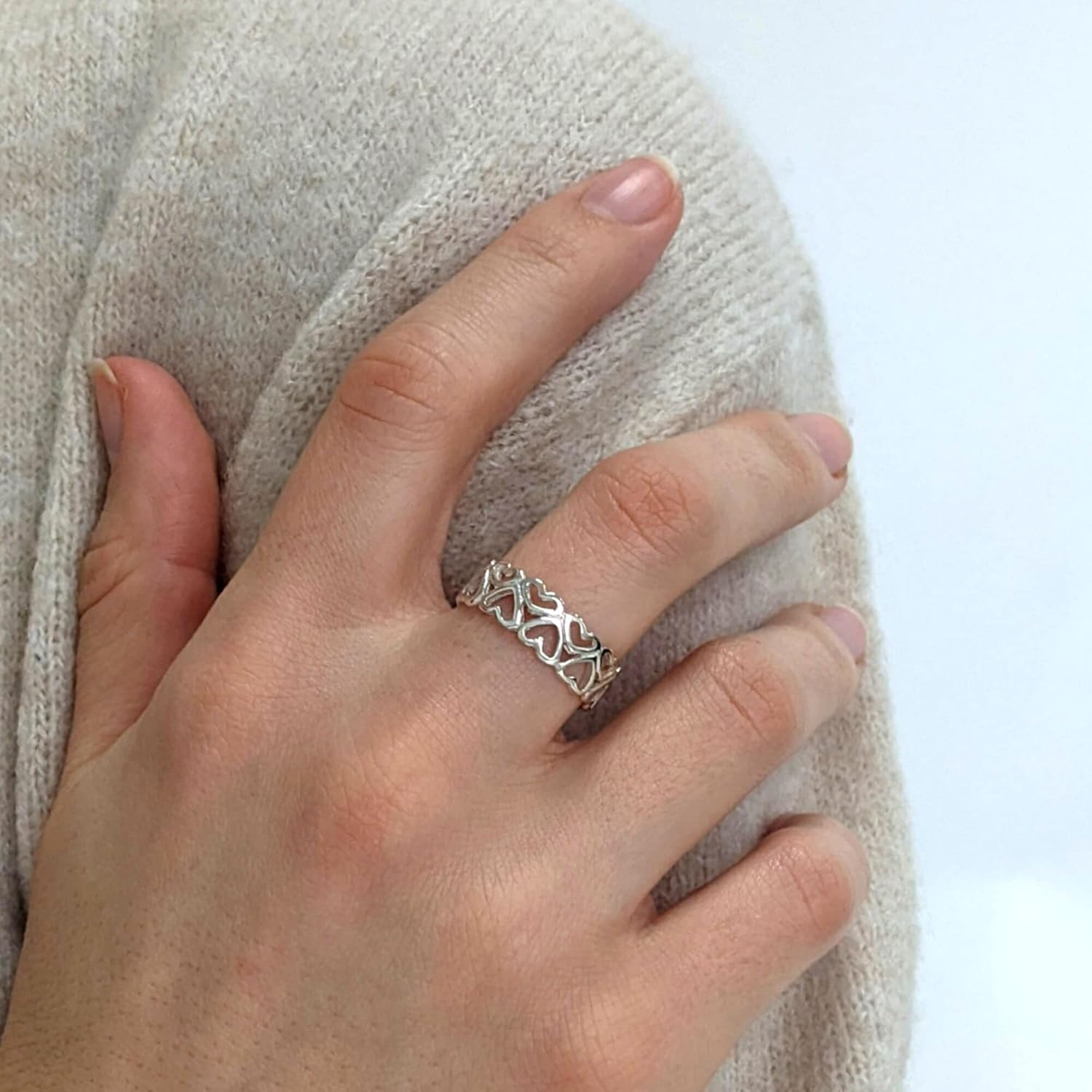 Silverly 925 Sterling Silver Heart Ring - Open Heart Band - Cute Love Promise Rings - Romantic Jewellery - Valentine's Day or Best Friend Gift - Solid Silver Rings for Women - Image 3