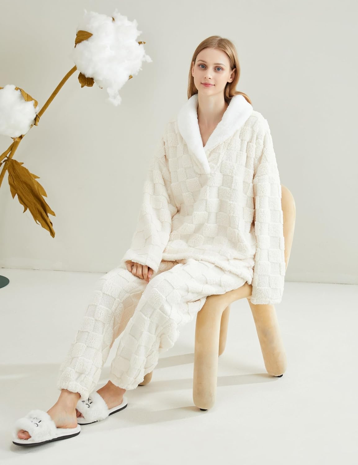 Sherpa Fleece Pajama Set for Women Thick Fuzzy 2-Piece Loungewear Cozy Winter Sleepwear & Homewear Set - Image 4