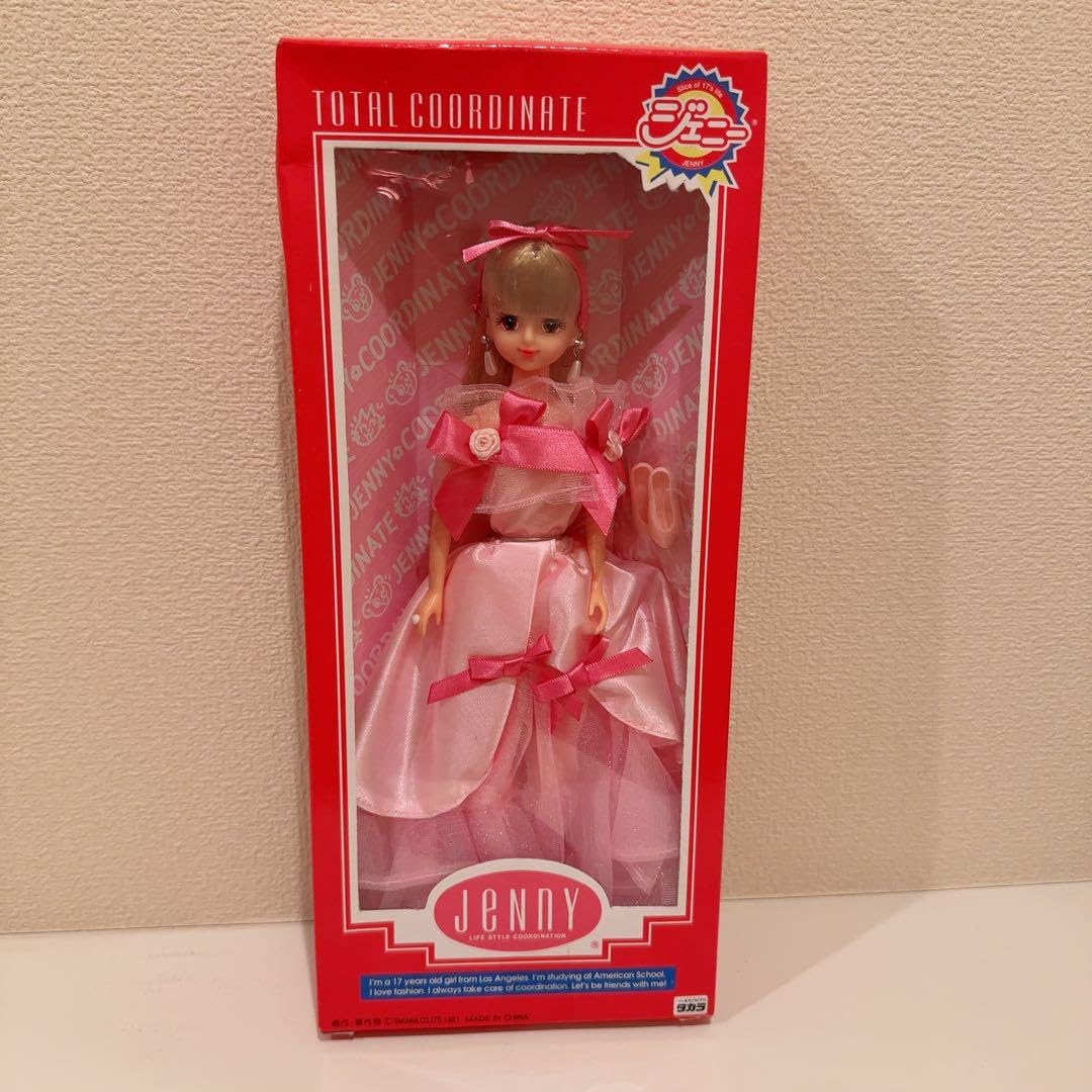 Amazon.co.jp: ジェニーちゃん タカラ トータルコーディネートジェニー