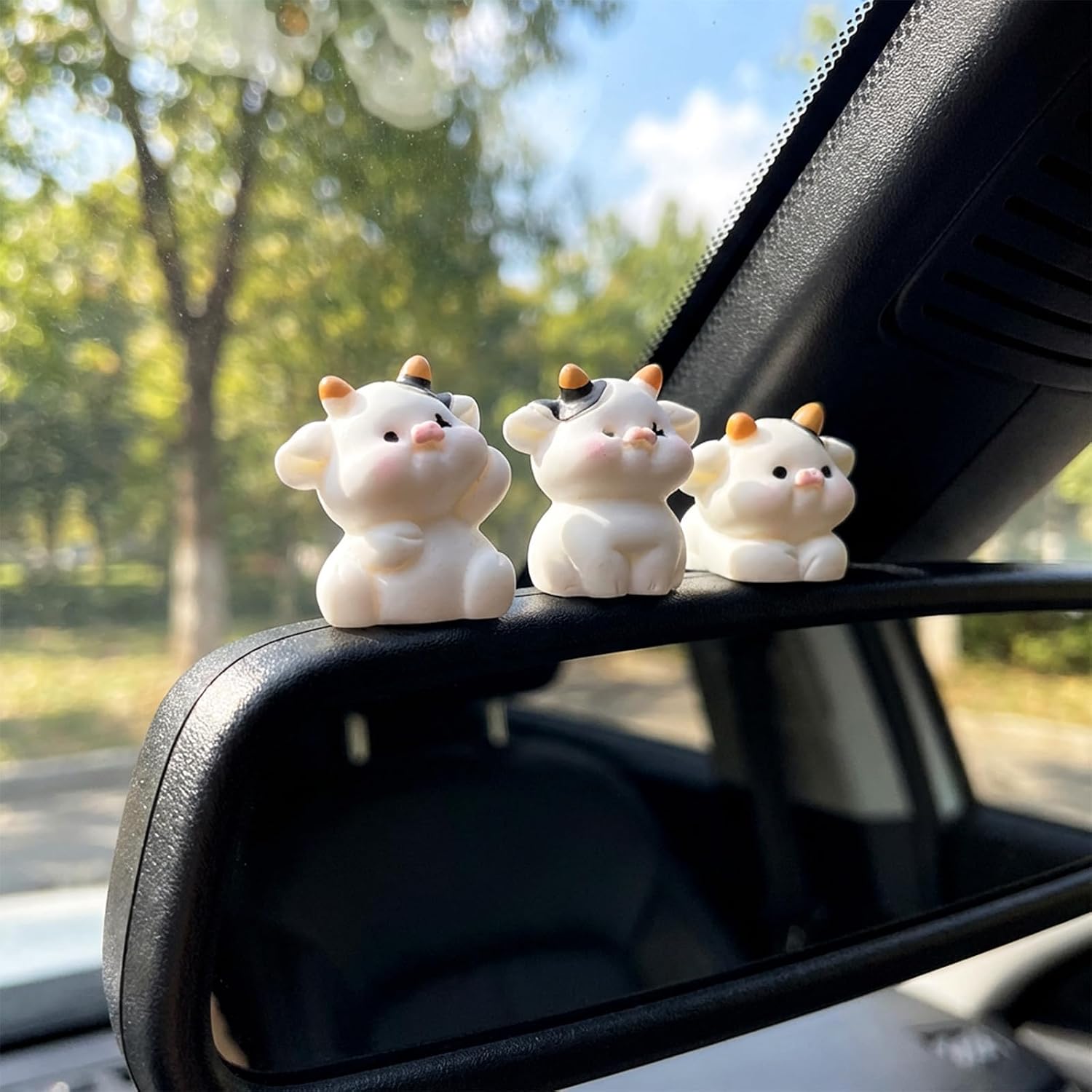 6 Pcs Mini Cows Car Accessories Cow Print Dashboard Decorations Rear View Mirror Ornaments Cute Cars Decor Funny Cartoon Figurine Cars Interior Accessories for Women Men