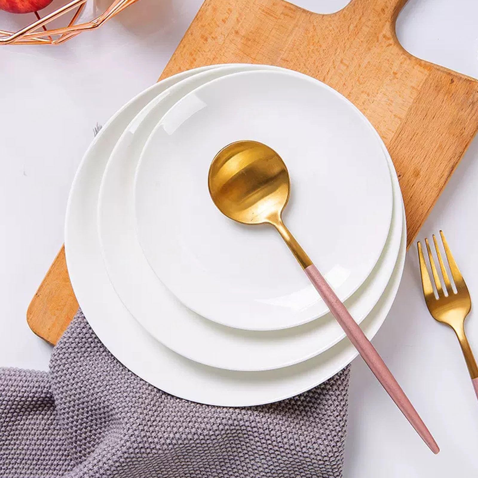 Białe talerze obiadowe, zestaw 6 sztuk, zestaw naczyń, talerze ceramiczne, porcelanowe naczynia do serwowania sałatek do kuchni, odporne na zarysowania, nadają się do kuchenki mikrofalowej, piekarnika i zmywarki, 15 cm