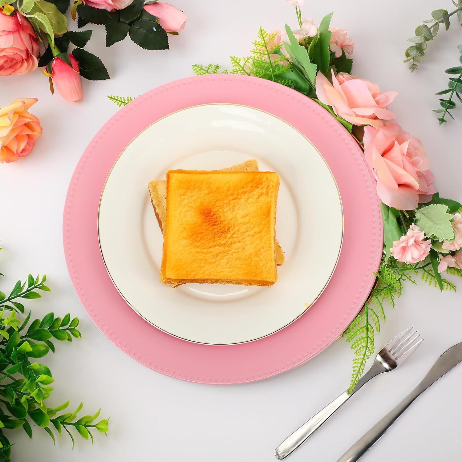 Gerrii 12 Pcs Metallic Bead Charger Plates 13 Inch Plastic Round Plates Bulk Wedding Beaded Chargers for Table Party Event Decoration(Pink,Beaded)