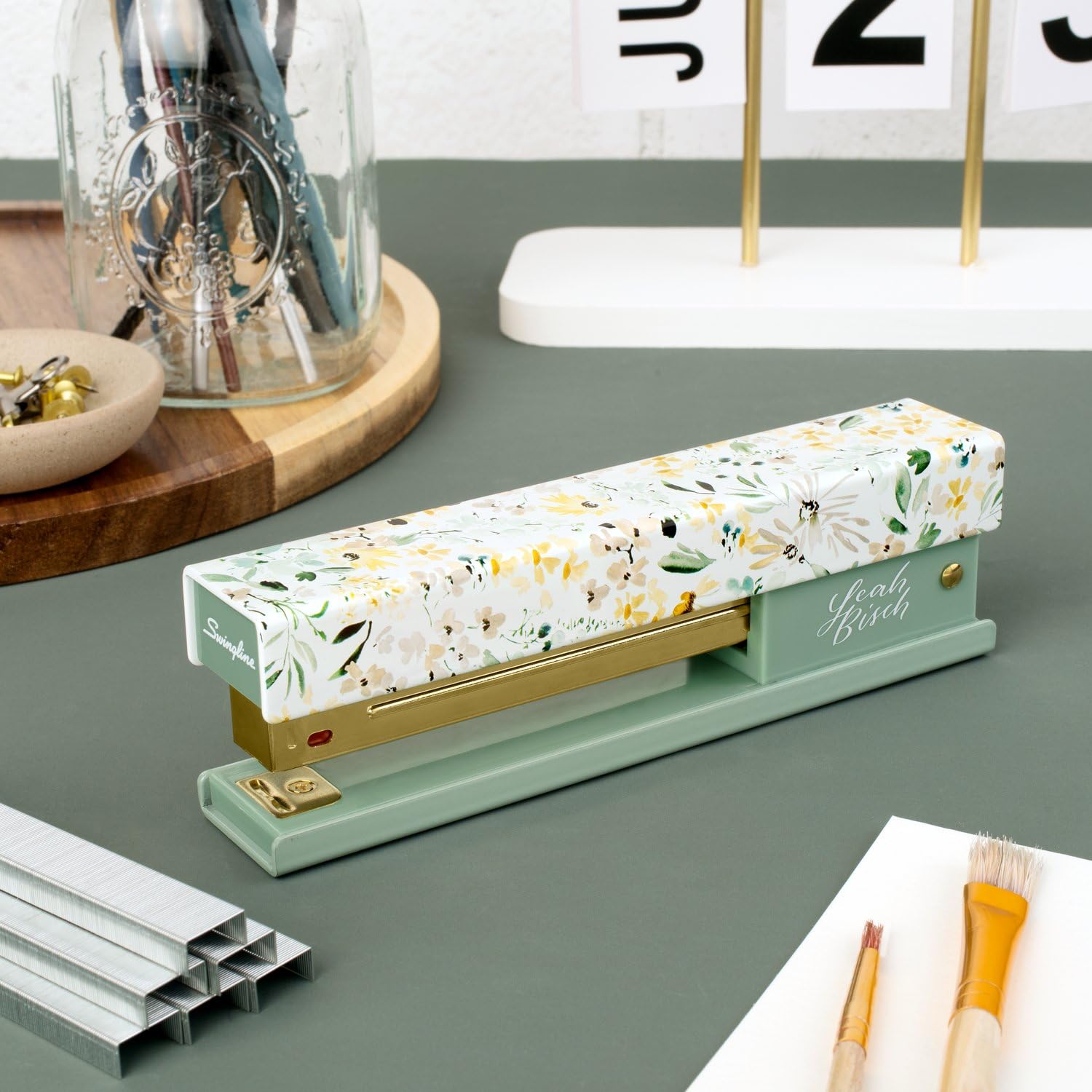 Swingline Leah Bisch, Heftgerät, 20 Blatt, volle Streifen, Wildblumen, buntes Modedesign (S700034)