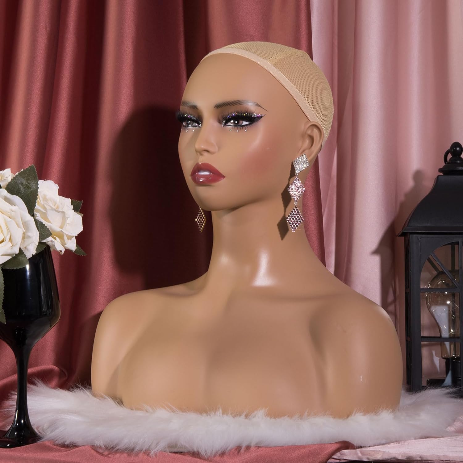 Mannequin Head Wig Head Mold - Stylish and Realistic Mannequin Head with Shoulders, Simple and Easy to Use for Fashion Enthusiasts