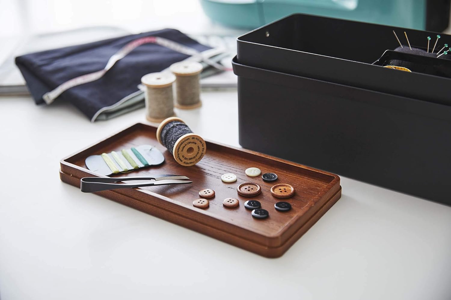 Amazon 山崎実業 Yamazaki 裁縫箱 ブラック 約w27xd14xh13 5cm タワー 可動式トレー 取っ手付き 5061 収納ケース ボックス オンライン通販