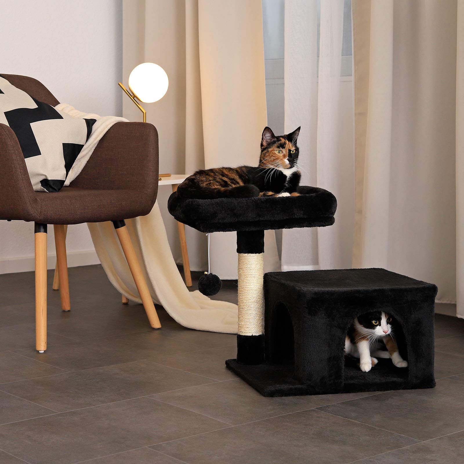 lionto Tiragraffi con Piattaforma, Grotta e Sisal, 50 cm, Nero | Tiragraffi piccolo per gatti con piattaforme, colonne in sisal ed elementi gioco per arrampicarsi, giocare e curare le unghie