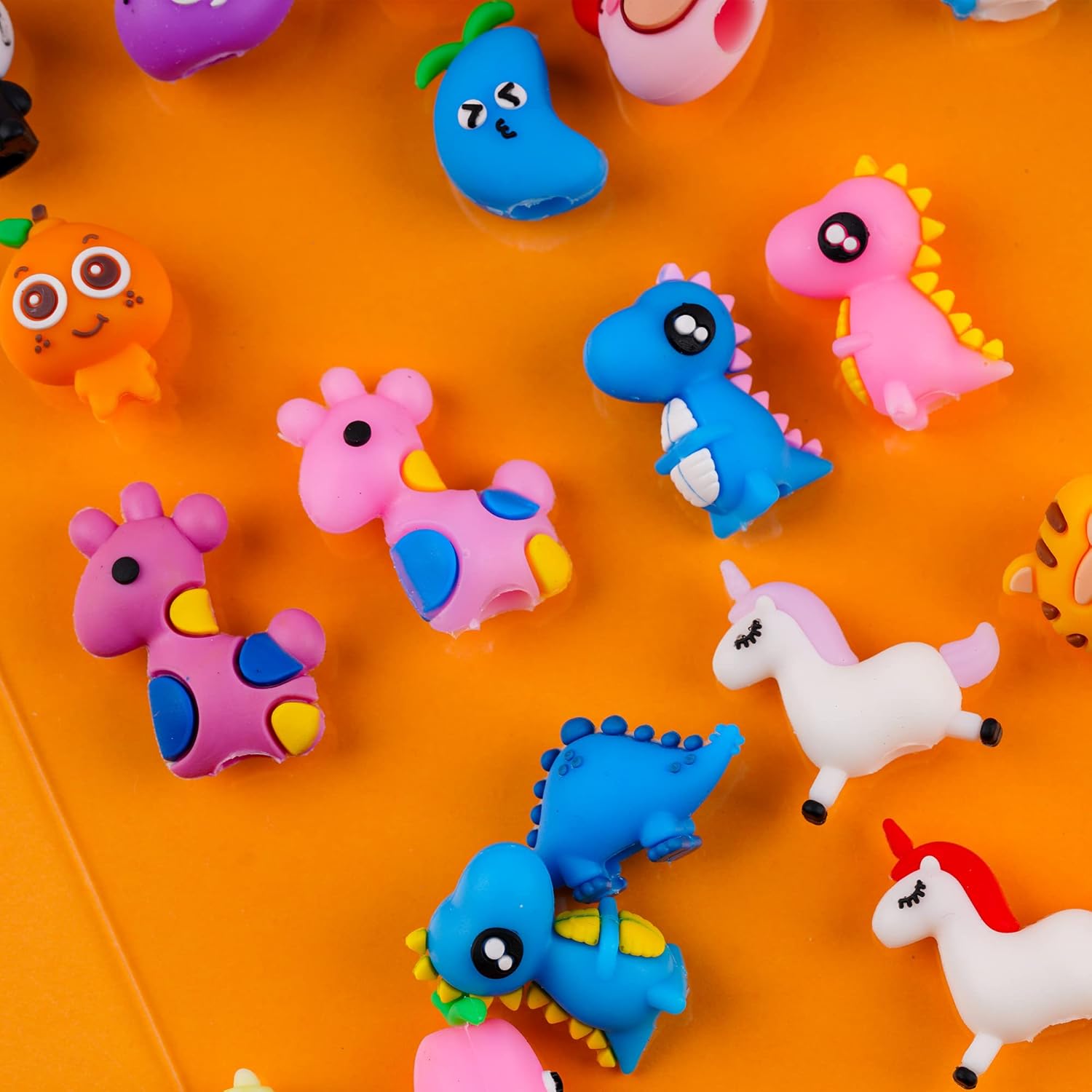 Garetheora 30Pcs Random Pencil Topper Decorations, Different Cute Pencil Clip For Kids Students School Gifts (Cartoon) : Buy Online At Best Price In KSA - Souq Is Now