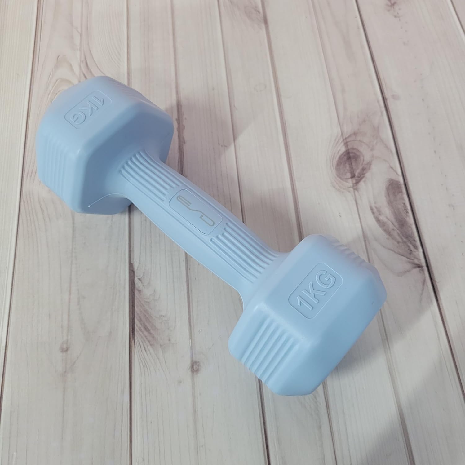 Dumbbells – Soft-grip dumbbells, compact and portable, perfect for home workouts and strength training