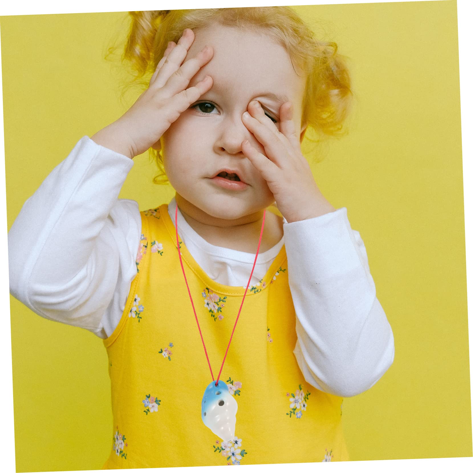 Yardwe Musical Beginner Ocarina for Adorable Conch Shape Wind Instrument present for Beginners Durable Material Delicate Design for Practice and Souvenir Random Color