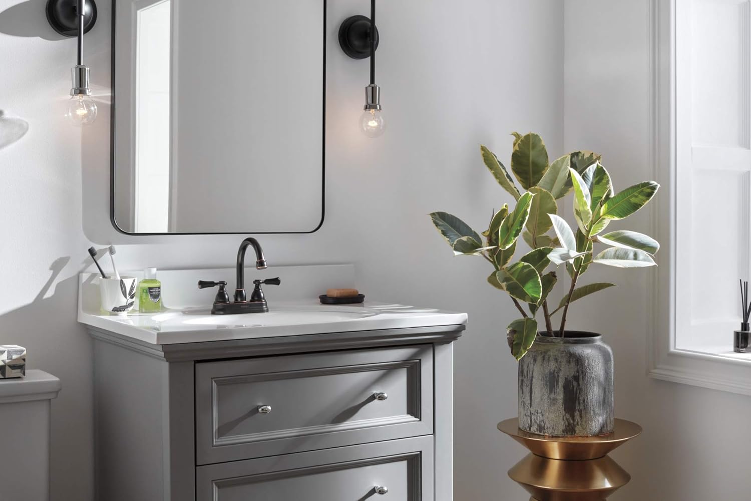 Peerless P2665LF-OB Elmhurst Two-Handle Bath Faucet Centerset, Oil-Rubbed Bronze