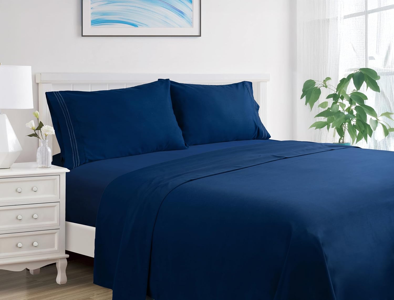 King Size Solid Cooling & Breathable 4 Piece Bedding Sheet Set - Brushed Microfiber - Shrinkage and Fade Resistant - Deep Pocket (Navy Blue, King)