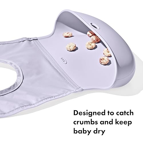 Miniatura 41 de OXO Tot Babero enrollable, paquete de 2, flor y anochecer Flor/anochecer,Llovizna/Flor,Llovizna/anochecer,Llovizna/Ópalo,Lila/Ópalo,Azul/gris,Verde