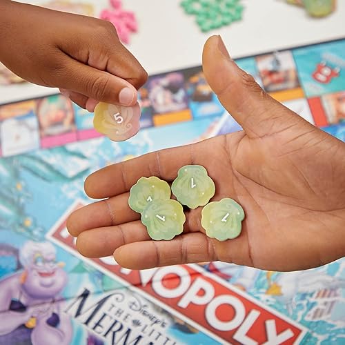 Vista 5 de Monopoly Hasbro Gaming Disney The Little Mermaid Edition - Juego de mesa de 2 a 6 jugadores para familias y niños a partir de 8 años, con 6 fichas