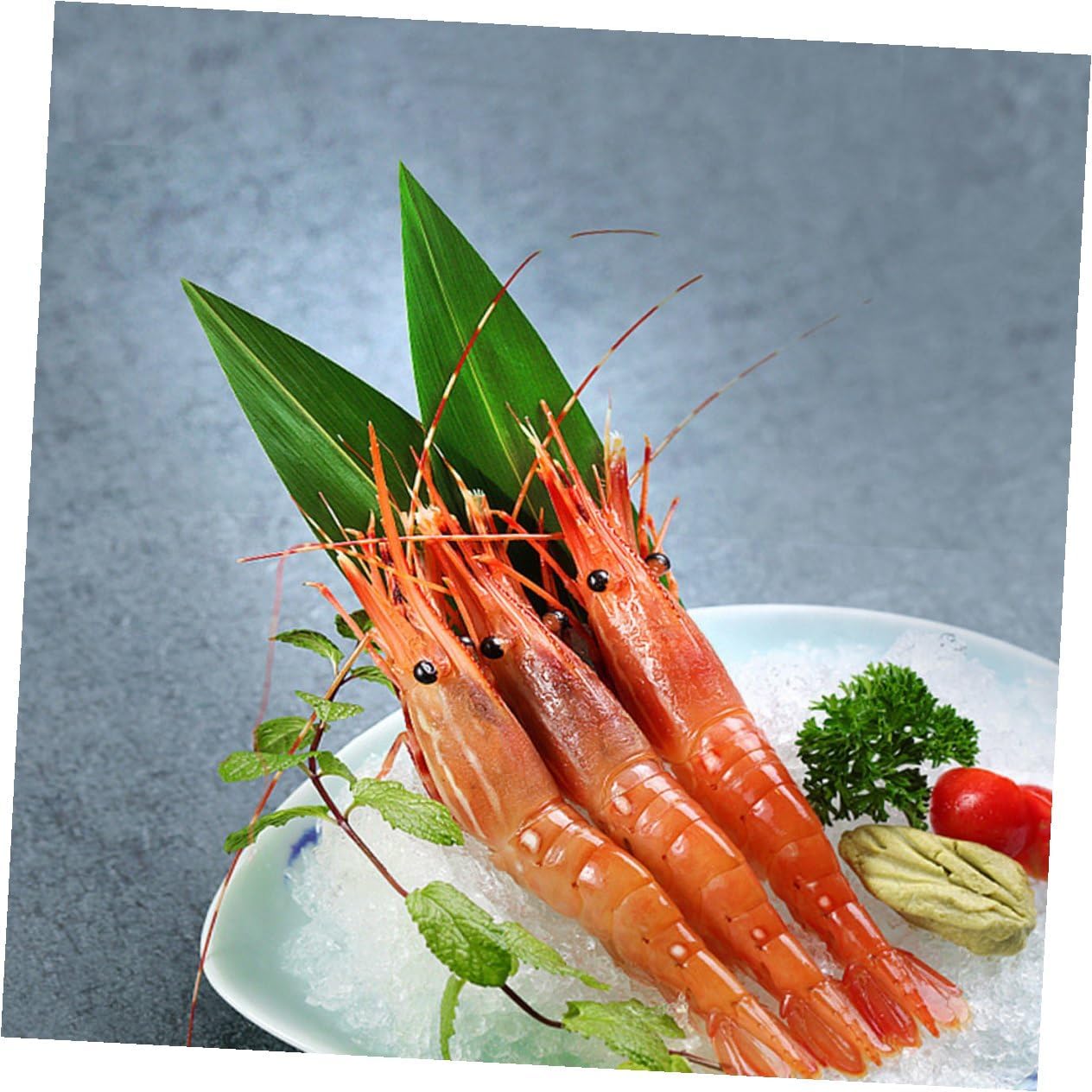 100Pcs Bamboo Leaves for Sushi Presentation Decorative Sashimi Dish Mats Japanese Cuisine Serving Accessories Green Leaf Decor for Food Display