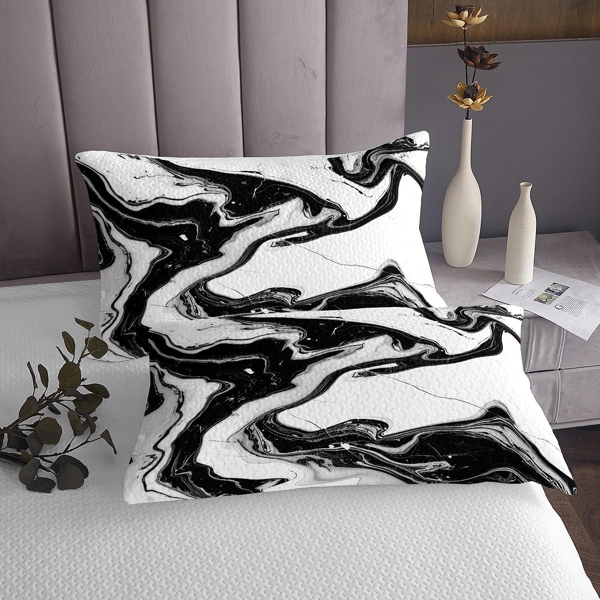 Marble Bedspread Abstract Marble Texture Quilt Set For Girls Women Kids Boys Teens Black and White Marble Decor Coverlet Set Luxury Art Liquid Painting Quilted Bedroom Collection 3Pcs Queen Size
