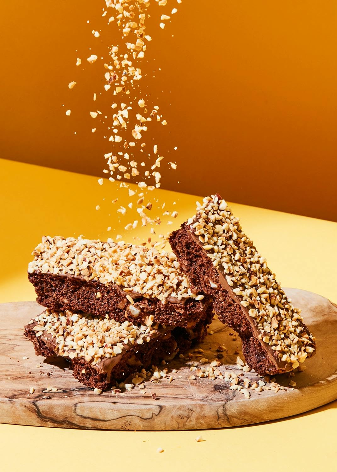 KoRo – Noisettes torréfiées et concassées 1 kg – Goût intense – Idéal pour la pâtisserie – Riche en fibres