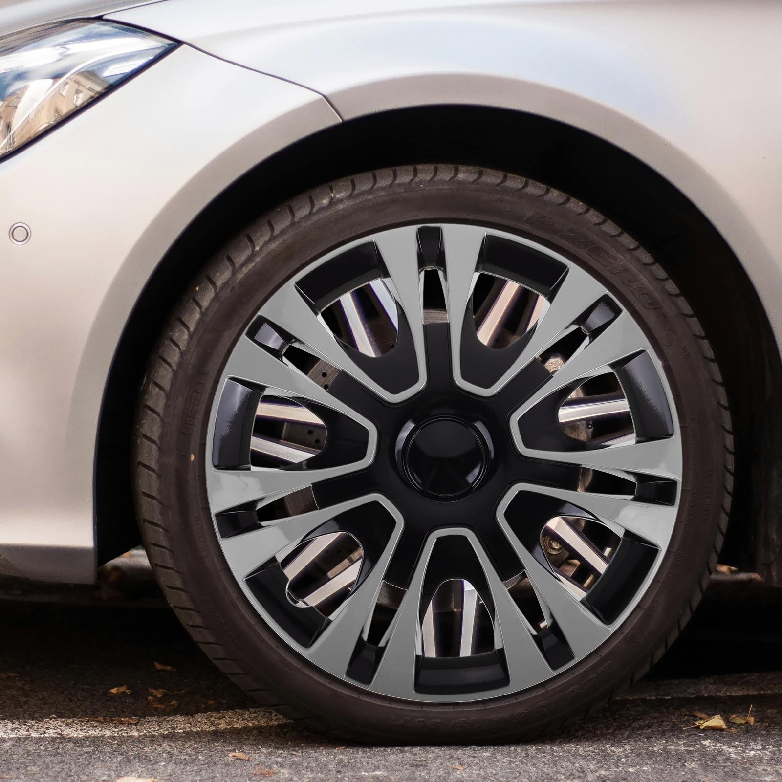 Copricerchio da 13 Pollici in Pp Argento, Design Elegante e Moderno, Copertura Ruota per Accessori Auto Versatili