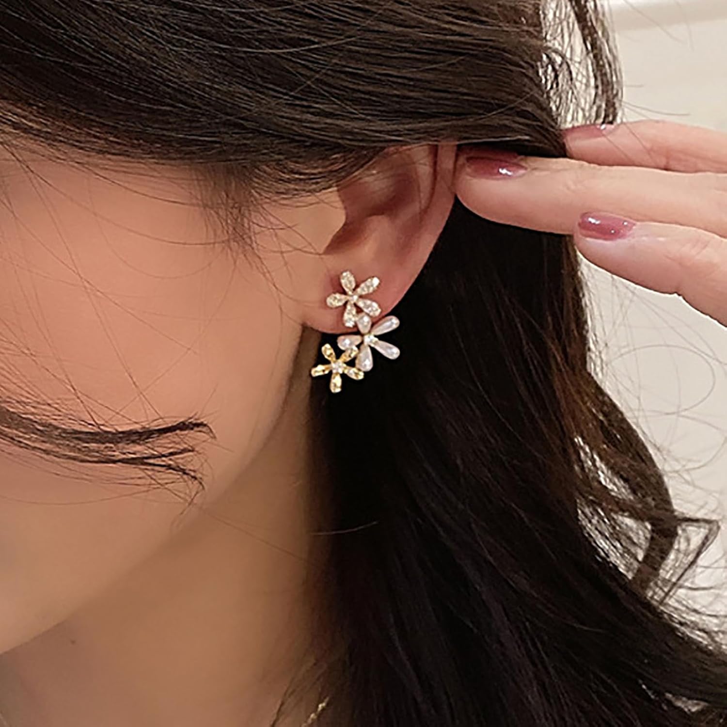 W WEILIRIAN Gold Bohemian Crystal Flower Dangle Earrings with Pearl and Rhinestone Stones, Vintage Plant Design, Perfect for Mother's Day, Valentine's Day and Daily Wear - Image 3