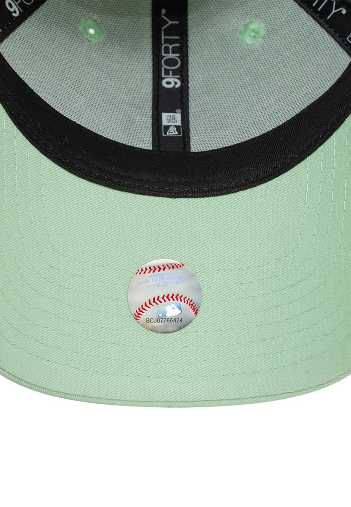 New Era Casquette 9Forty WMNS Essential NYYEra Femme - Curved Brim Cap de Baseball pour Boucle en Metal, avec Visiere Printemps-ete Printemps Ete Automne Hiver