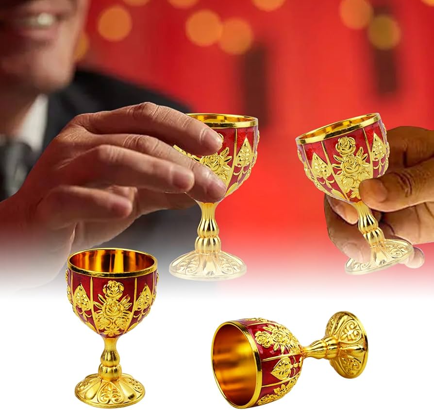 Gouden Beker Op Een Bergtop Die De Uitdagingen Het Hoofd Moet Bieden Golden Cup Overwinnen Zijn Ontstaan Door Generatieve Steun 289549821