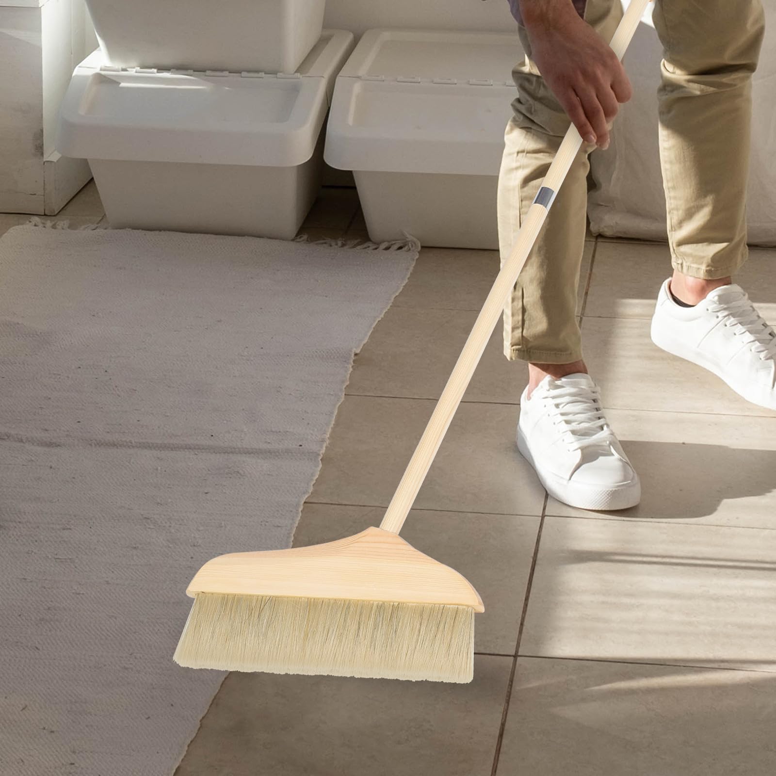 Didiseaon Escoba de Cerdas Suaves Mango Largo, Diseño Colgante y Fácil Almacenamiento para Limpieza en Interiores