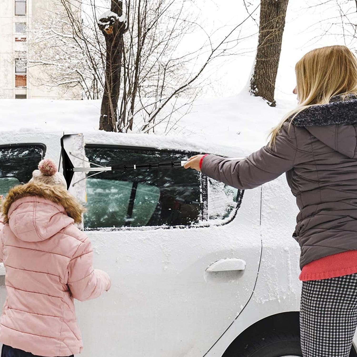 Snow Rake Roof Snow Rake Removal Tool Large 6Ft- 21Ft Extension Light Weight Aluminum Rake Snow Wet Leaves Debris Removal Tool for Roof Vehicle Housetop Lightweight Scratch Free