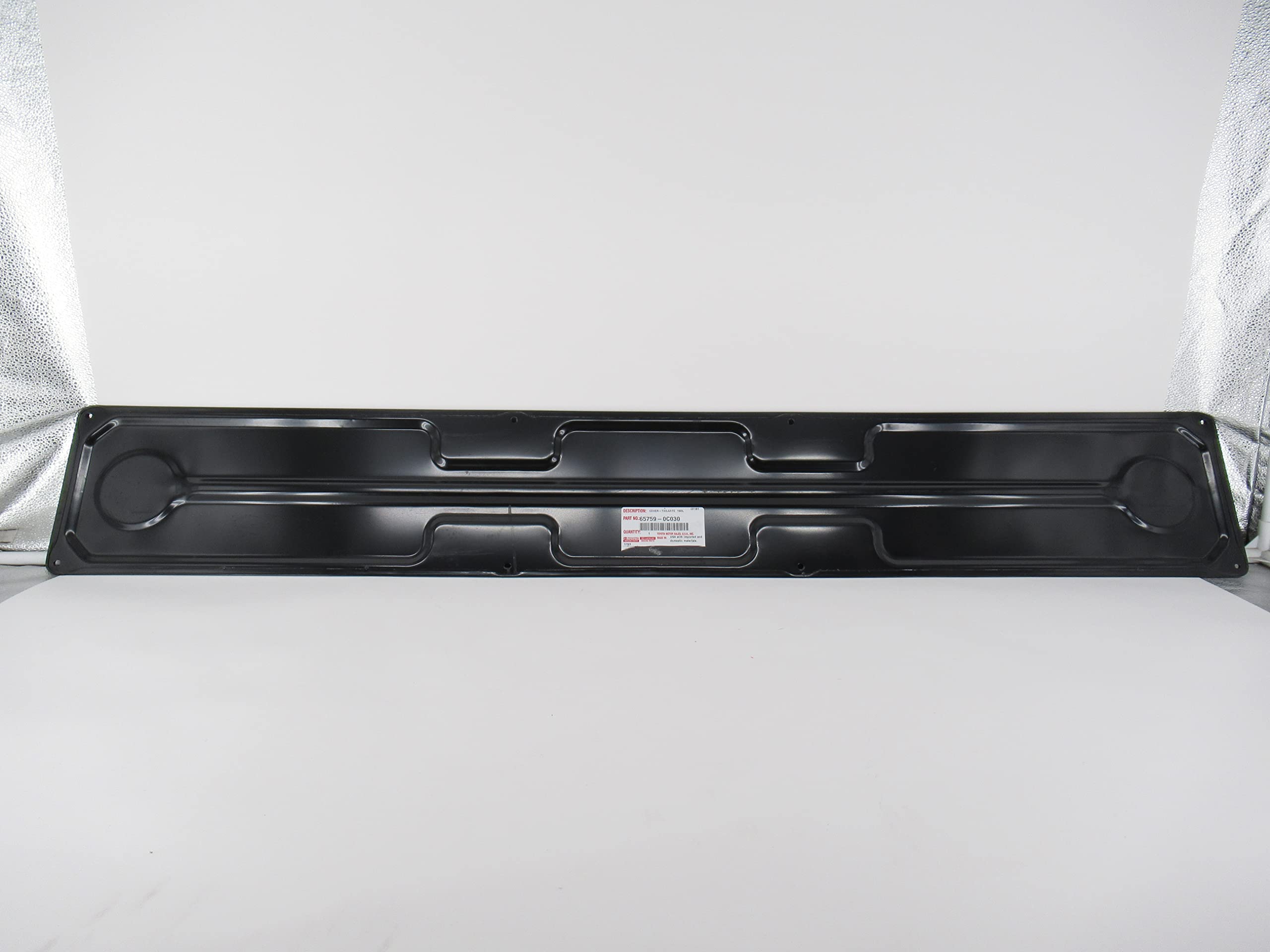 ぱんだこぱんだ② Amazon.com: Genuine Toyota 65759-0C030 Tailgate Access Cover
