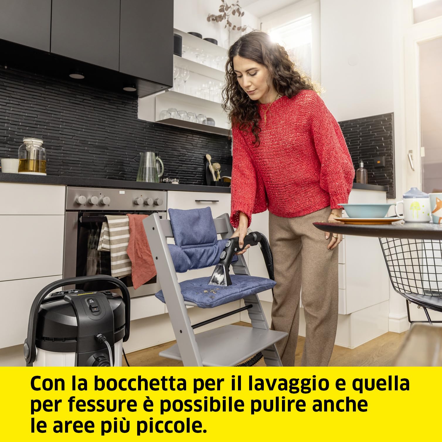 KÄRCHER Lavatappeti Smacchiatore SE 4 Plus, tubo a spruzzo 2 in 1, serbatoio acqua pulita e acqua sporca: 4 l, bocchetta con attacco per pavimenti duri, bocchetta per poltrone, pavimenti e fessure
