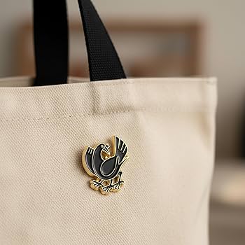 Amazon | Don Flyee 八咫烏 ヤタガラス 日本神話 ピンバッジ