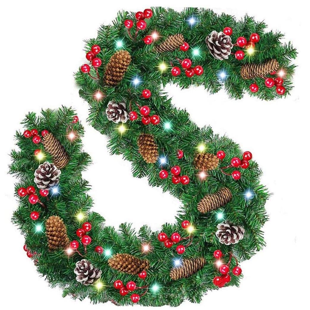 Guirlande Noël sapin et escalier avec lumières et fleurs d'ornement