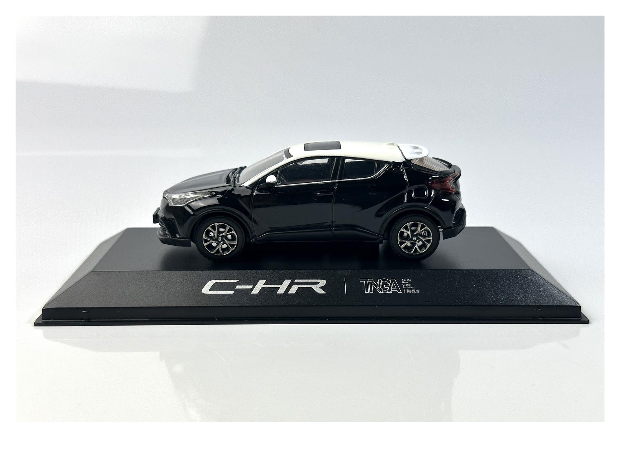 1 43 Per GAC Toyota C-HR Bicolore Modello Auto Giocattolo In Metallo Pressofuso Esposizione A Sorpresa Per Il Compleanno(Nero)