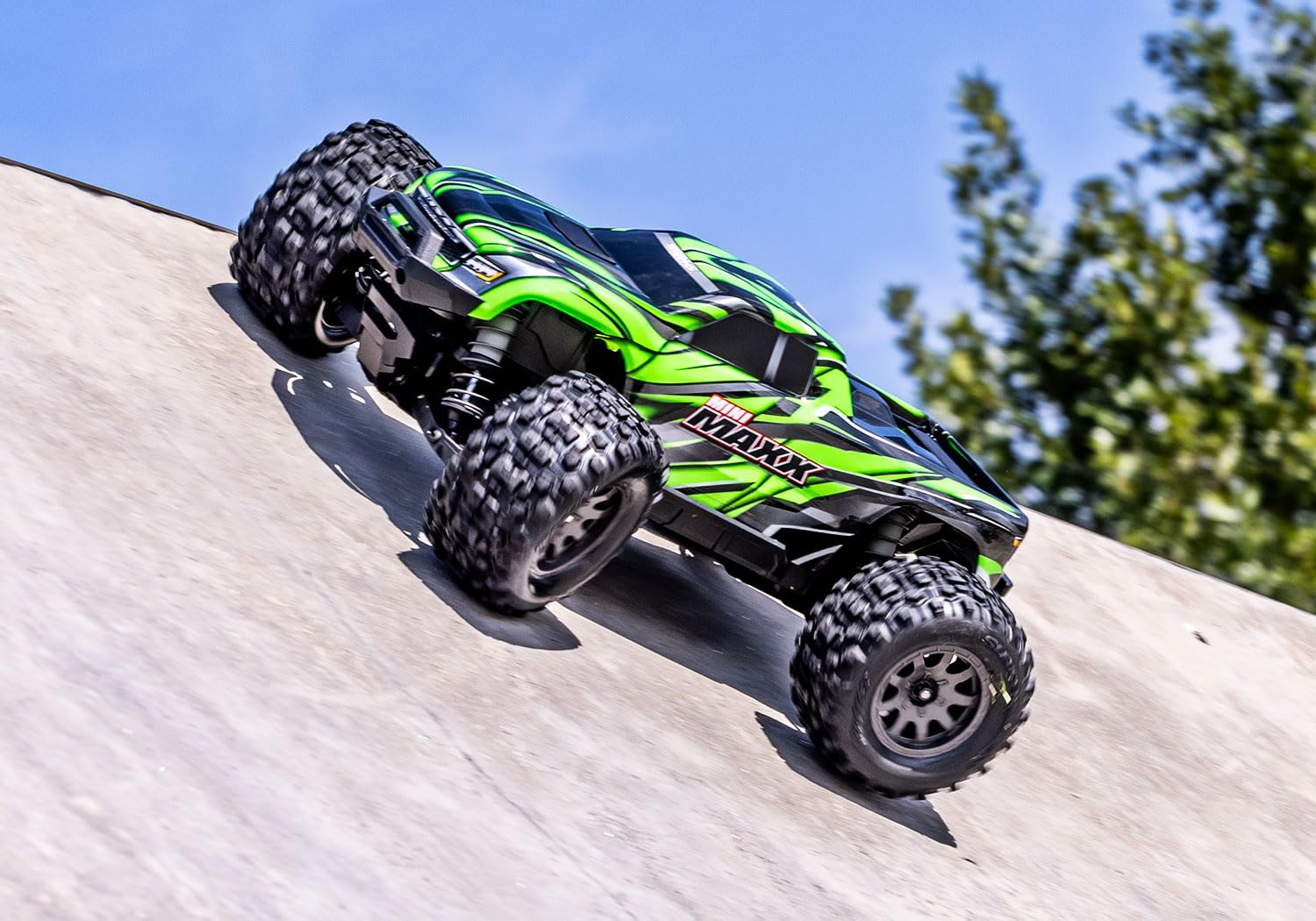 Traxxas Mini Maxx BL-2s Gr?n Brushless 1:10 RC Modellauto Elektro Monstertruck Allradantrieb (4WD) 2,4 GHz (107154-1-GRN)