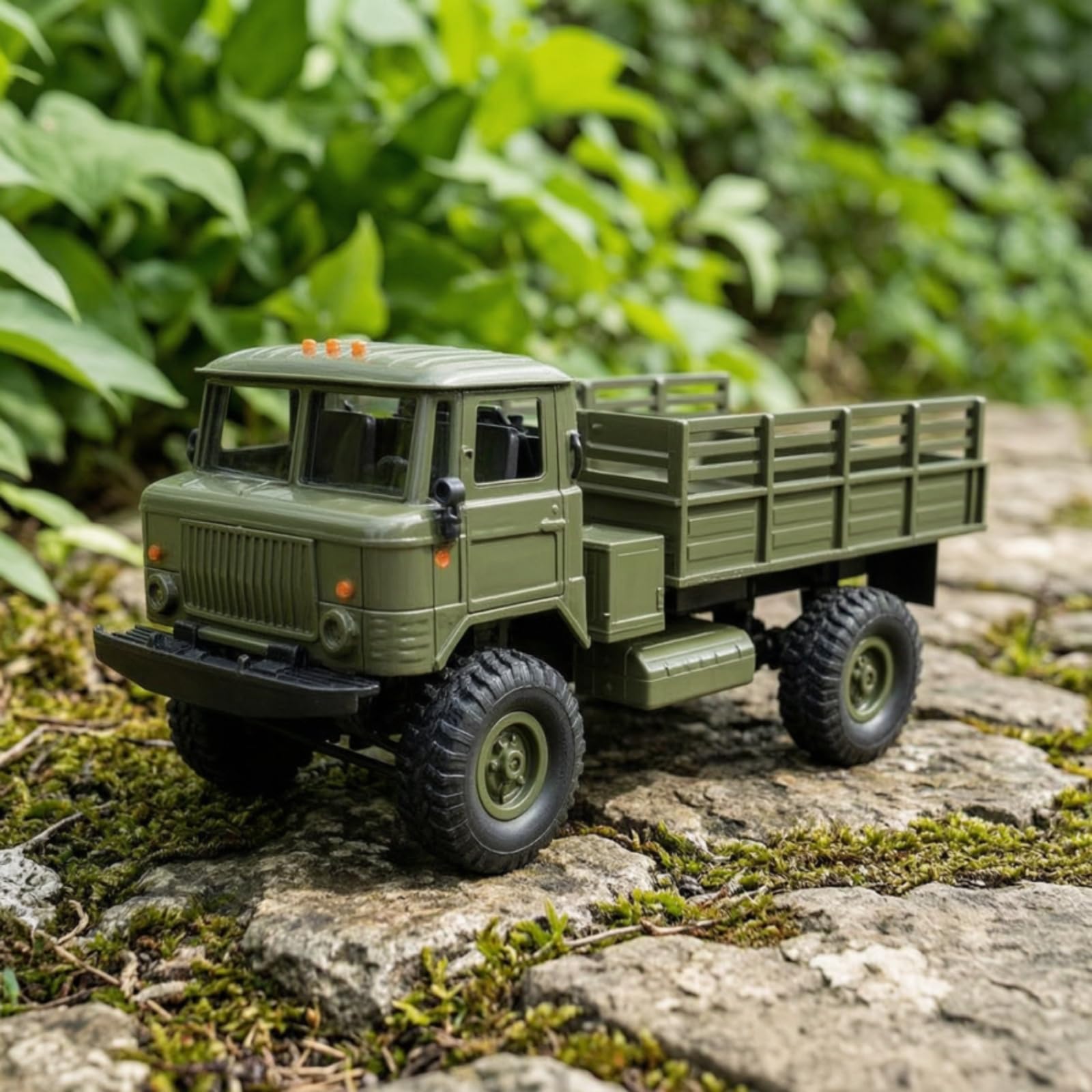 Colcolo Veicolo Giocattolo per Bambini Camion Rc Fuoristrada Crawler a con Sospensione Alta Pneumatici Grintosi Radiocomando E USB Adatto a Giardino Parco Cortile, Verde, Style to 2