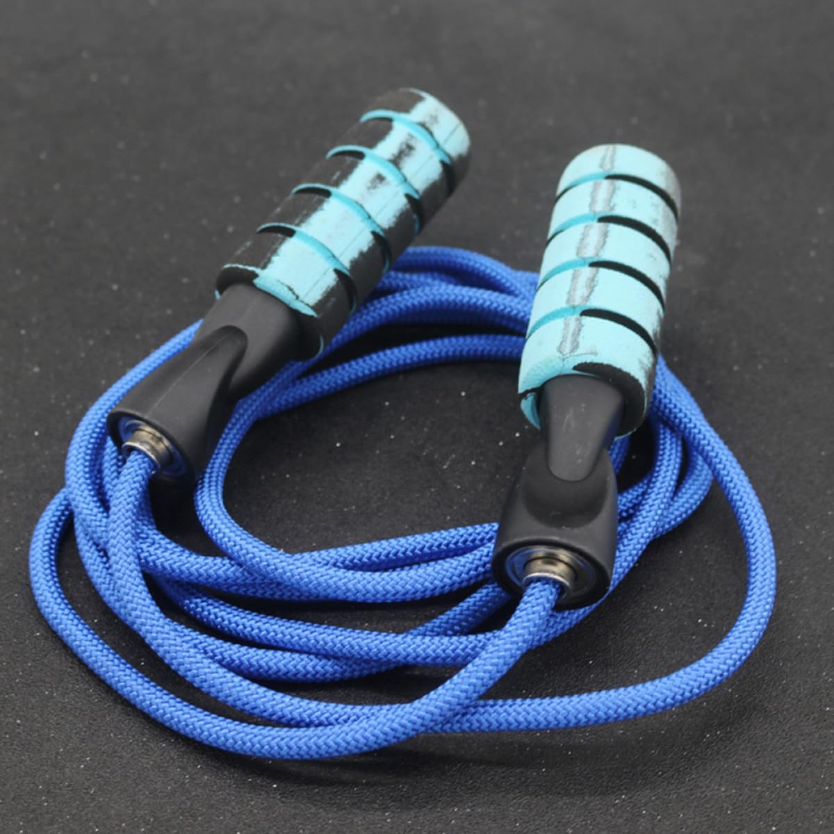 Gewichtetes Springseil für Erwachsene mit Duplex-Lagersystem, Rotes Fitness-Springseil aus PP und Schaumstoff für effiziente Rotation und Flexibilität der Bewegung, für Fitnessstudio und Zuhause