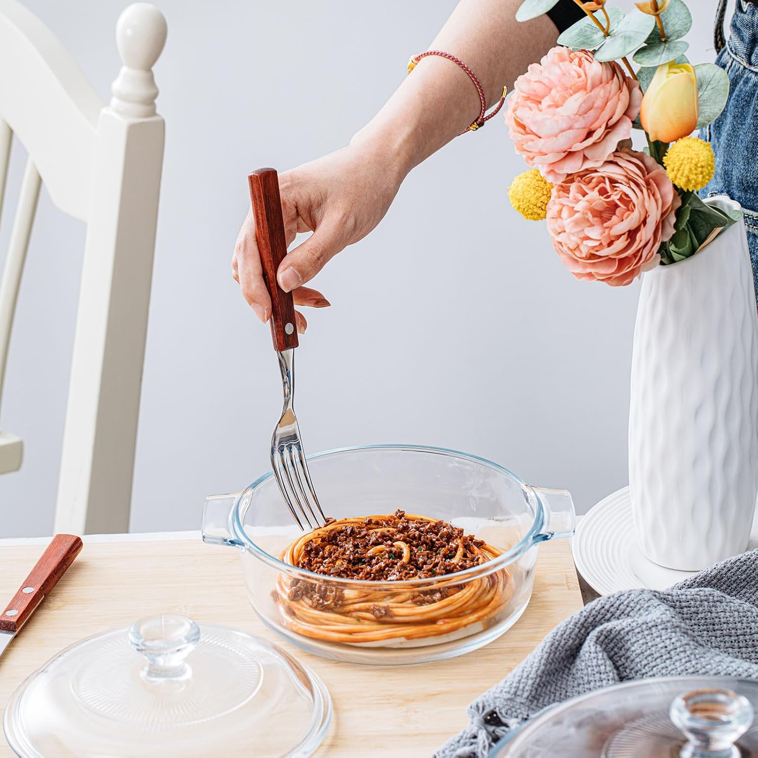Maxcheck 2 Pieces Glass Casserole Dish with Lid 0.8L/ 1.7L Baking Casserole Dish Covered Cookware Microwave Bowls with Handle for Kitchen Restaurant Home Party Cooking, Oven Safe (Round)