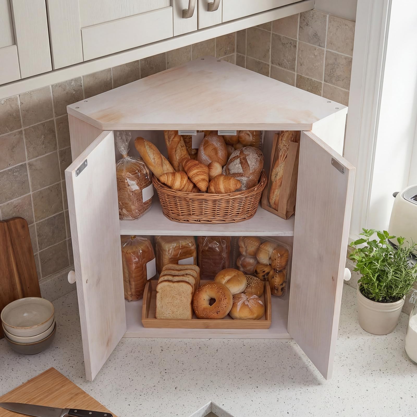 COSTWAY Boîte à Pain en Bambou avec Portes, 31 x 31 cm, Petit Boîte de Rangement à Pain en Coin avec Étagère Réglable, Contenant à Pain en Bois, Style Ferme, Peu Encombrante et Facile à Entretenir