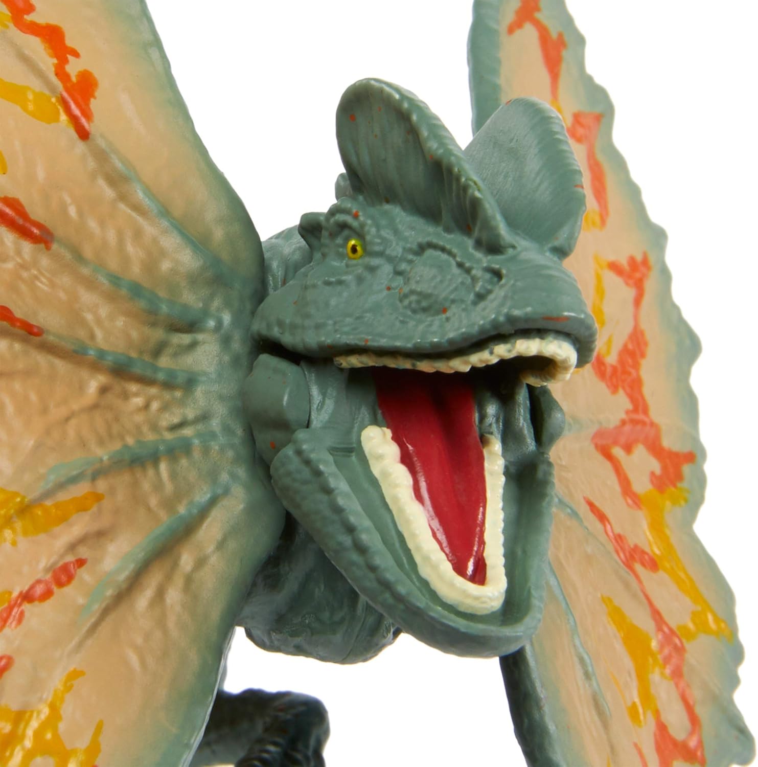 Jurassic World Toys Jurassic World Savage Strike Dinosaur Action Figures in Smaller Size with Unique Attack Moves Like Biting, Head Ramming, Wing Flapping, Articulation and More, Multi (GNJ21)