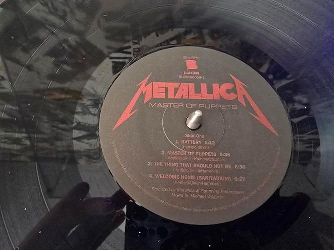 Amazon.co.jp: Master of Puppets-Remast- [Analog]: ミュージック