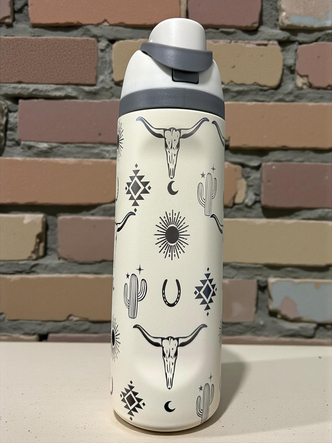 Stainless steel water bottle 40oz cup Longhorn Bottle Bull tumbler Cow gift Western water bottle cup (24oz Cream(90)-Longhorn(D35))