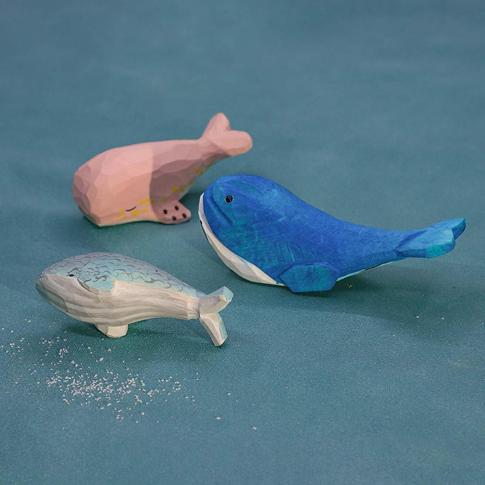 Amazon.co.jp: くじら かわいい 鯨の置物 木彫り インテリア雑貨