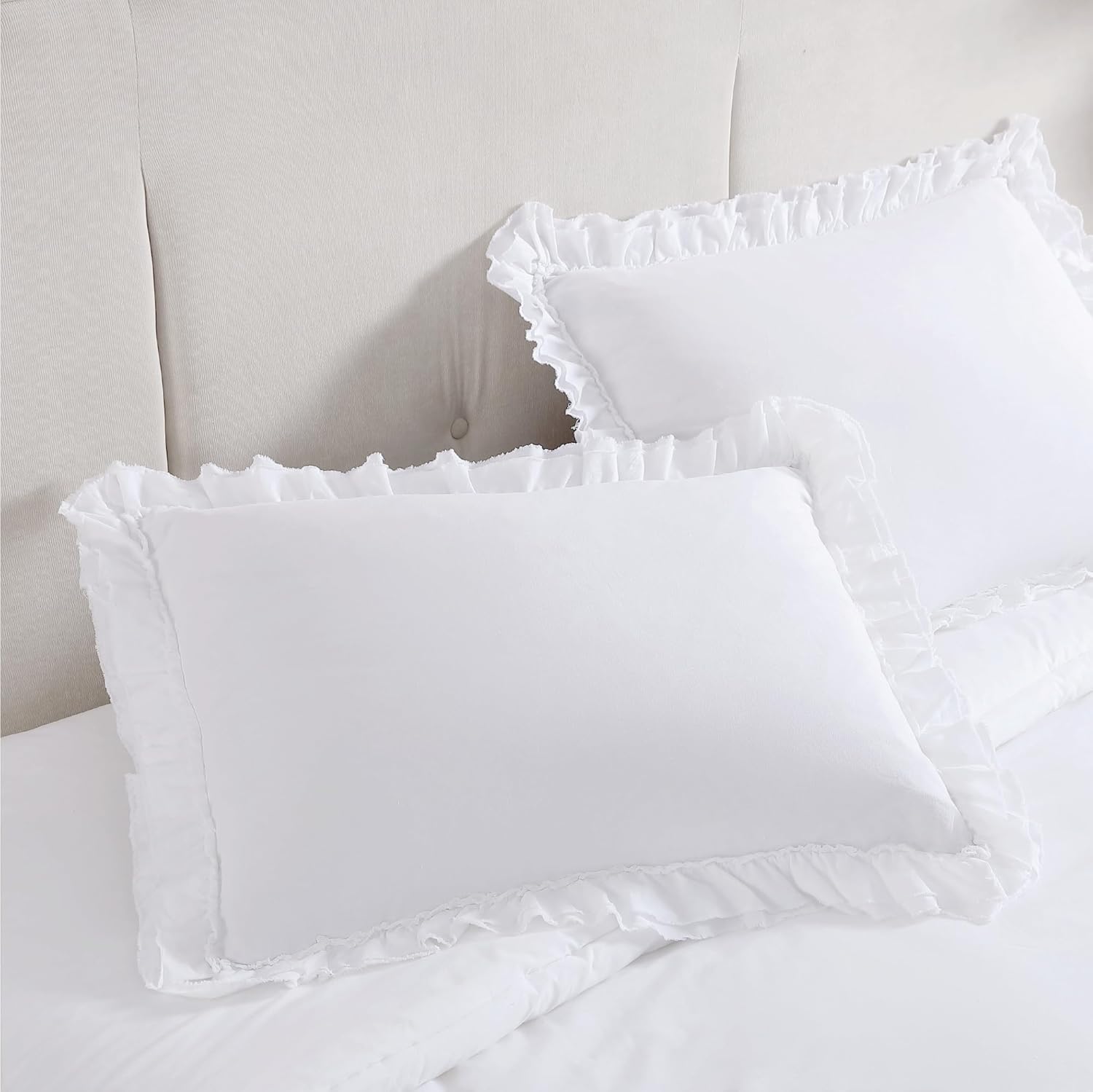 Shabby Chic® - Queen 3-Piece Comforter Set, Soft Cotton Bedding with Matching Shams, Romantic Ruffled Home Decor for All Seasons (Brette White, Queen)