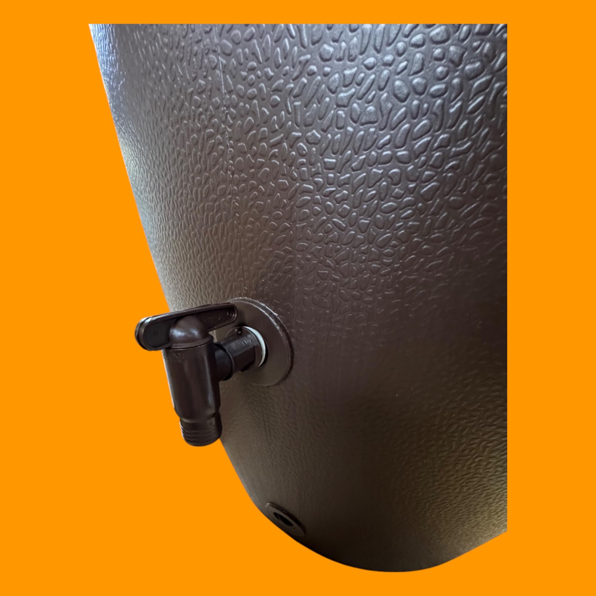 Jordan & Jordan - Récupérateur d’Eau de Pluie 350 litres en Forme d’Amphore – Citerne Plastique Haute Résistance – Design Élégant et Naturel – Cuve de Stockage avec Robinet Intégré