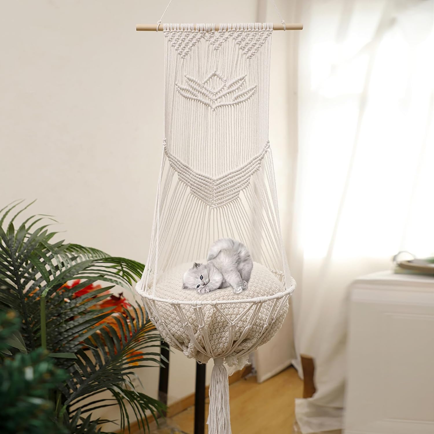 Macrame Cat Hammock-Boho Cat Bed Cotton Wall Hanging for Indoor Outdoor Home Decor, Macrame Cat Bed Hanging for Sleeping, Playing, Climbing and Lounging 49.2" Lx15.74 W