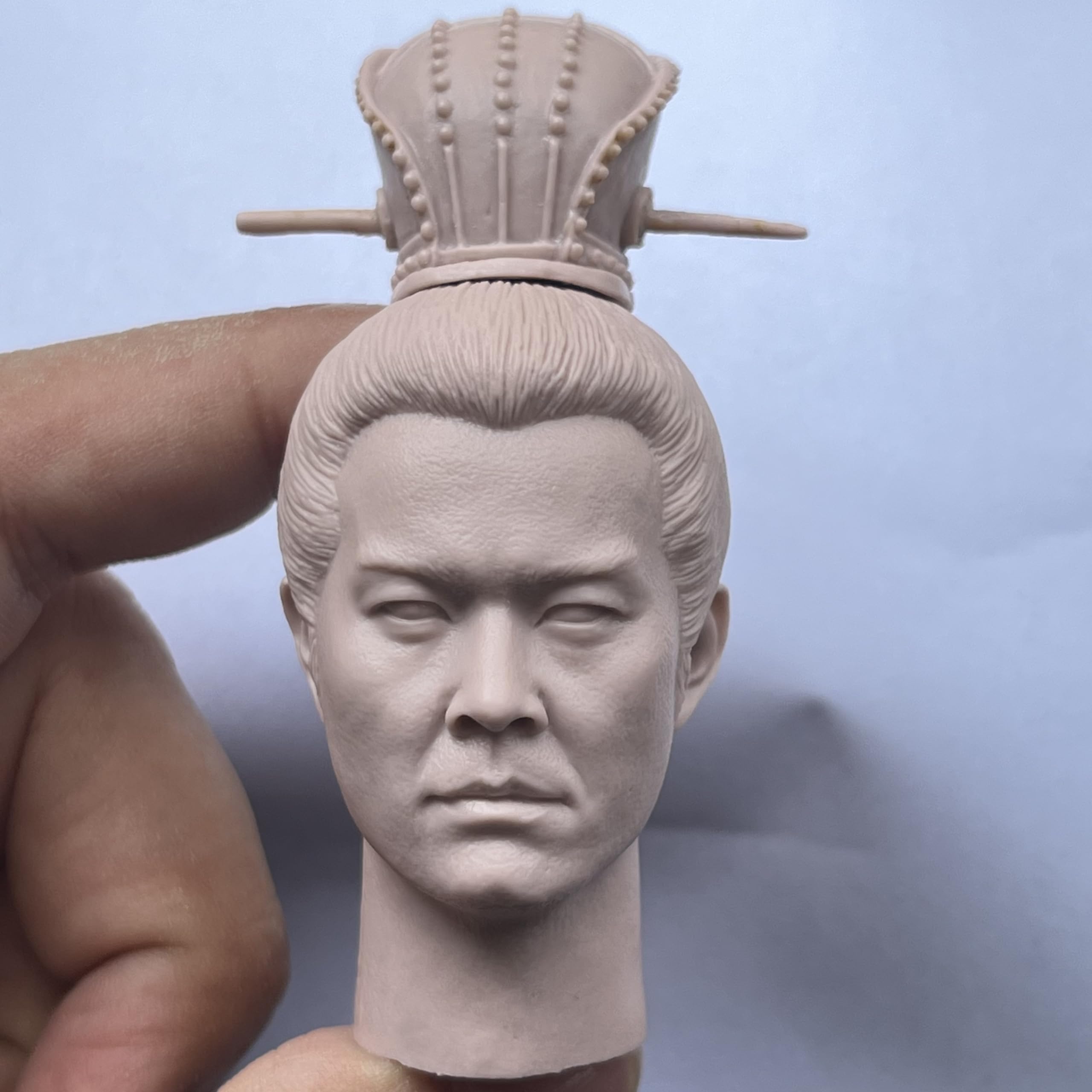 Tête masculine 1/6 homme asiatique fort sculptée avec précision historique